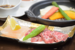 焼物:佐賀牛陶板焼き