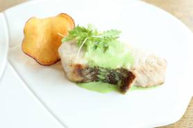 本日の鮮魚のポワレ ~サツマイモ、有明海苔、マイクロハーブ~