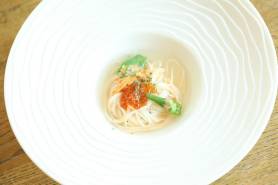 神埼素麺のナージュ仕立て~イクラ、生ウニ、オクラ~